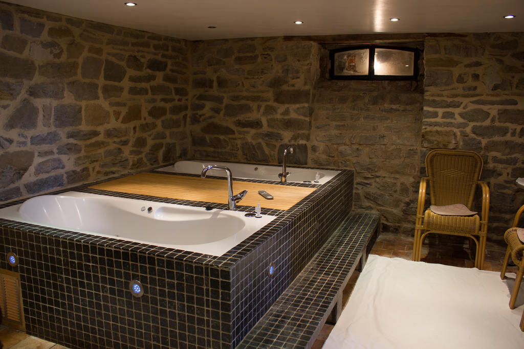 Dolce Villa Pool And Wellness Francorchamps Exterior photo