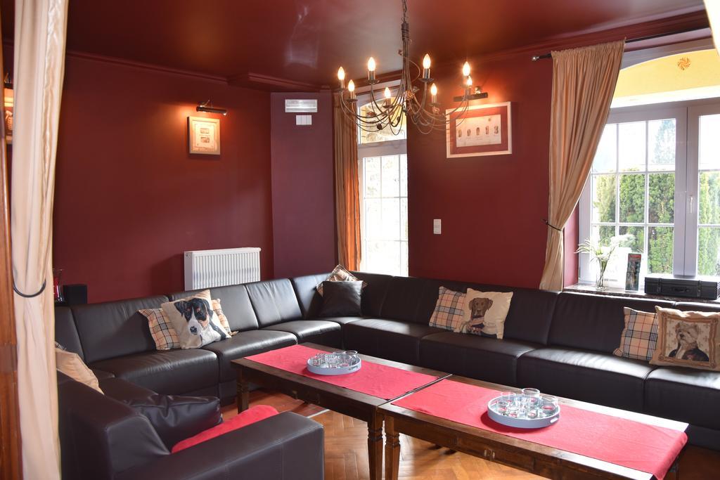 Dolce Villa Pool And Wellness Francorchamps Room photo